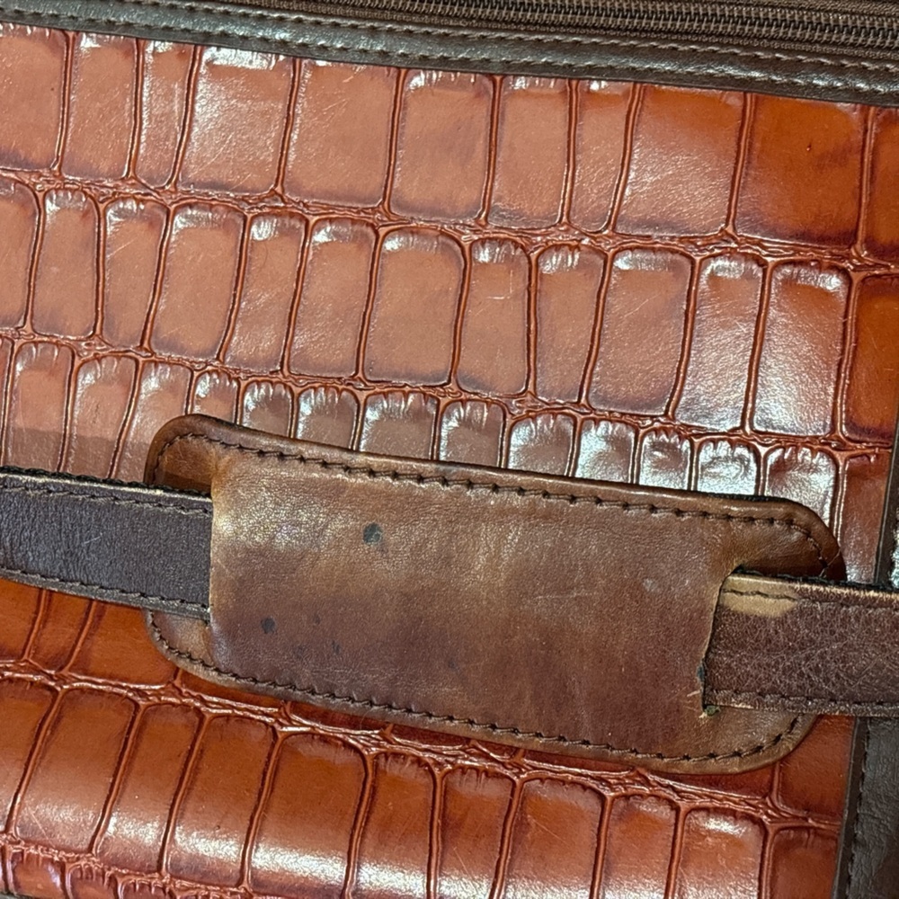 90s MARC CHANTEL BROWN CROCODILE-EMBOSSED & LEATHER TRIM CASE EMBOSSED HARDWARE - Picture 15 of 15